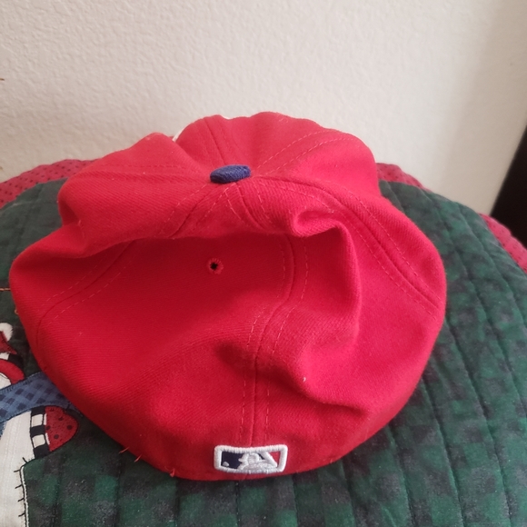 Philadelphia Philly red hat size 7 3/8 - Picture 3 of 4